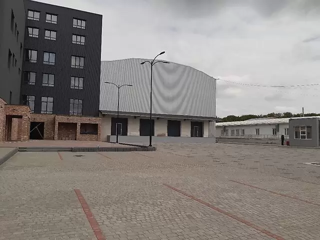 Оренда складського приміщення на вул. Зеленій