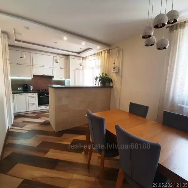 Продаж 5К квартира  Львів,Шевченківський , вулиця Під Голоском