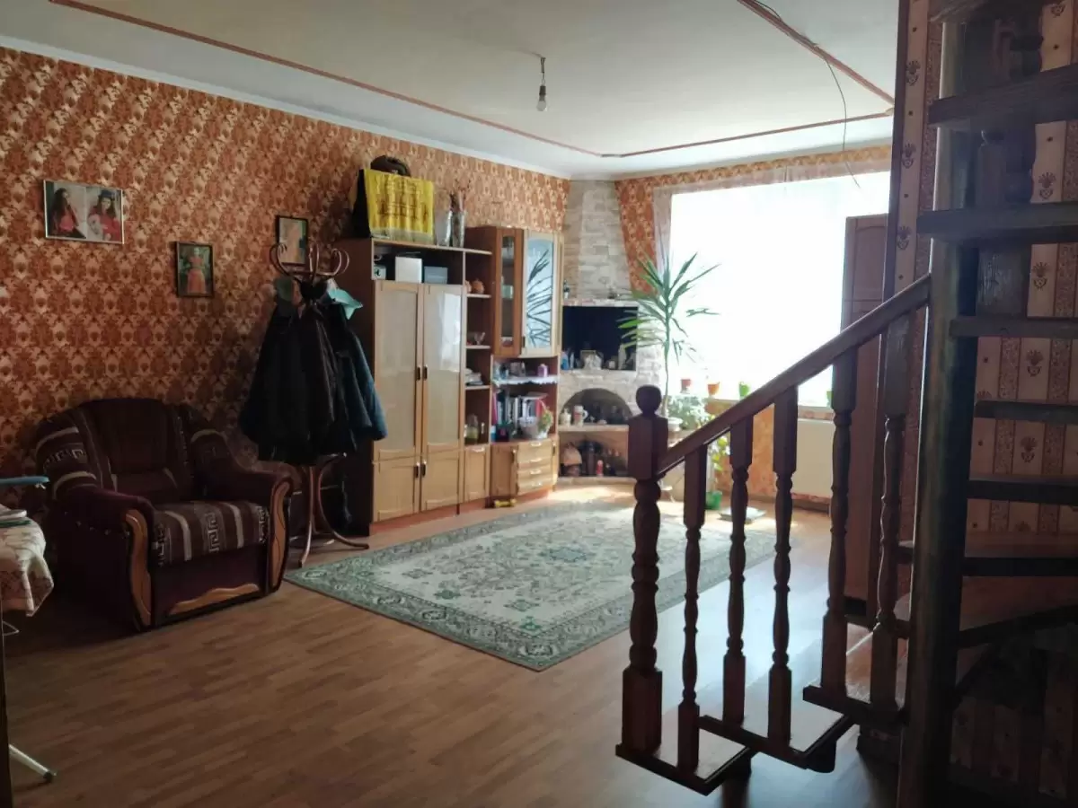 Продаж 5К будинок  Львів, Брюховичі, вулиця Незалежності