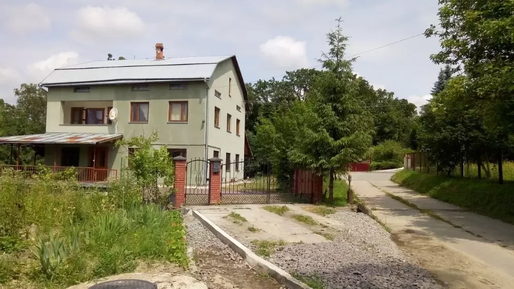 Продаж 6К будинок  Брюховичі, Незалежності вулиця