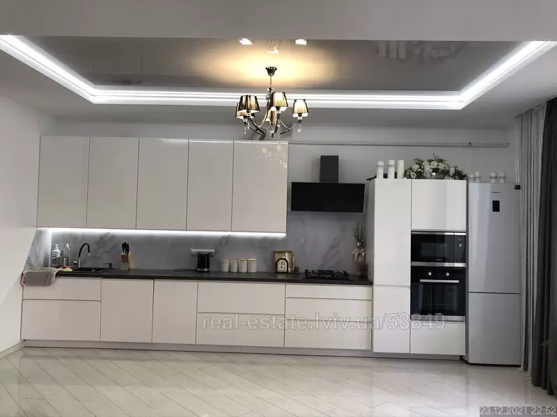Продаж 3К будинок  Сихівський, вулиця Антонича