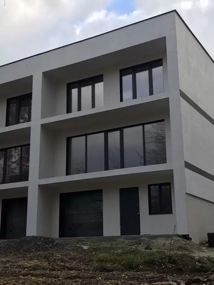 Продаж Котеджу неподалік Львова с.Поршна