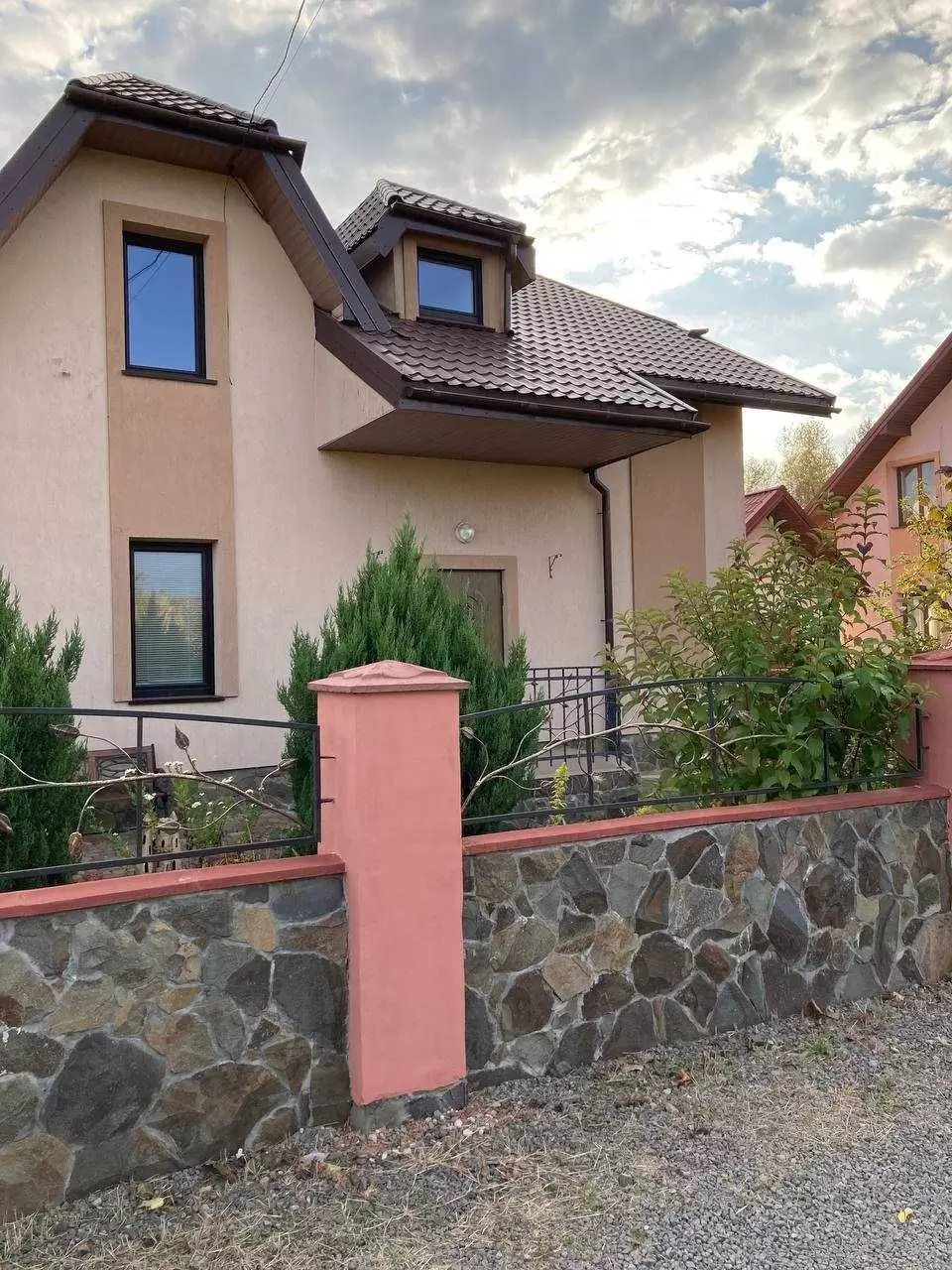 Продаж 4К будинок  Львів, Рясне-Руська