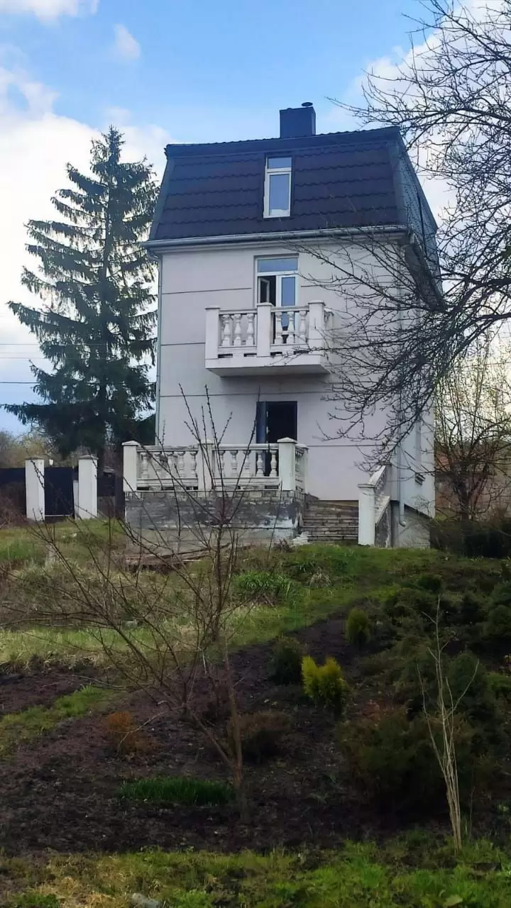 Продаж 3К будинок  Львів, Рясне