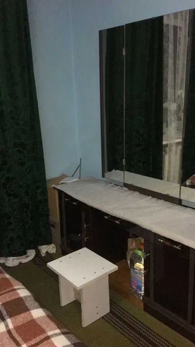 Здається ізольована кімната в 3 кім. квартирі по вул. Демянській