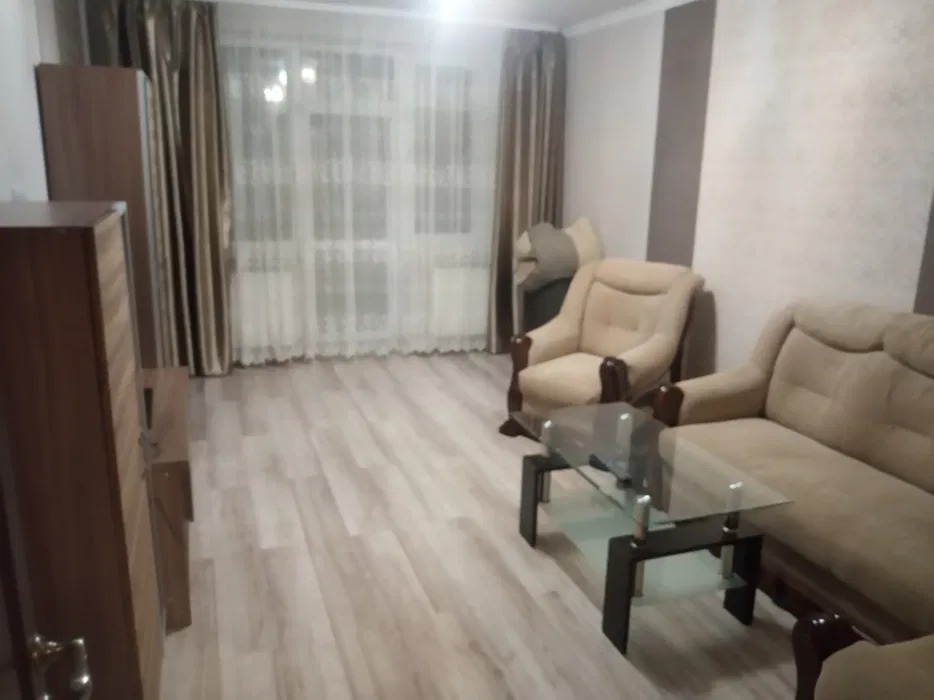 Оренда 2К квартири, пр.Червоної калини 