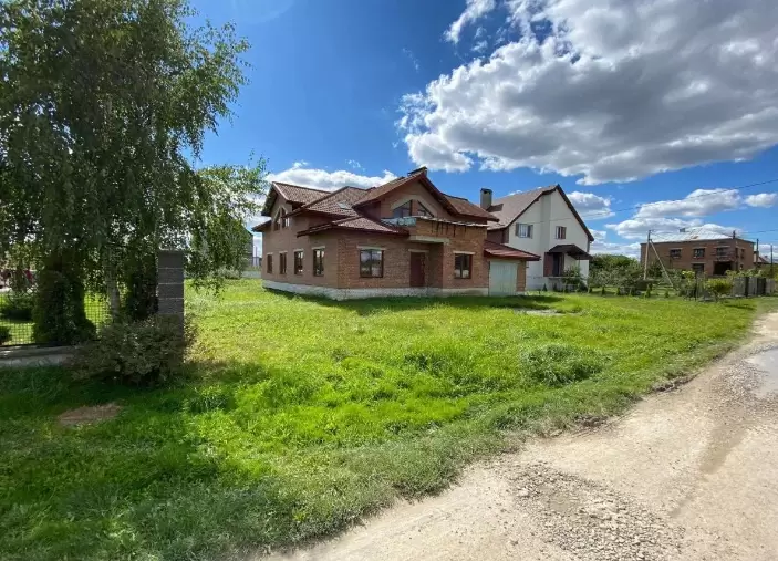 Продаж  будинку, м. Городок