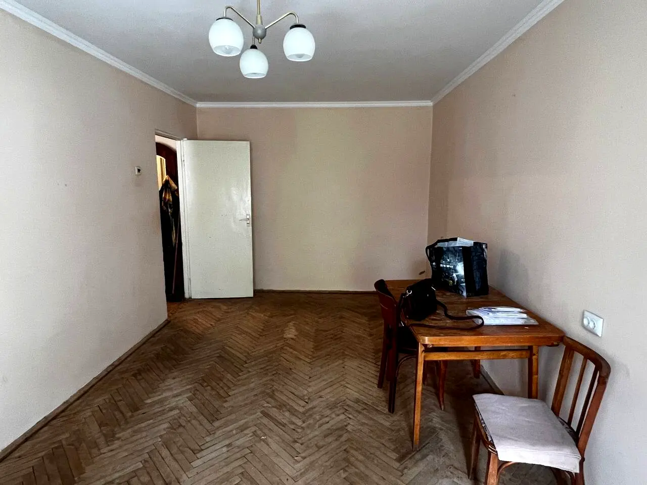 ПРОДАЖ 2к вул.Наукова 56, Франківський р-н. м.Львів