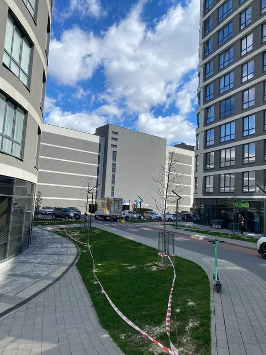 Продаж паркомісця 