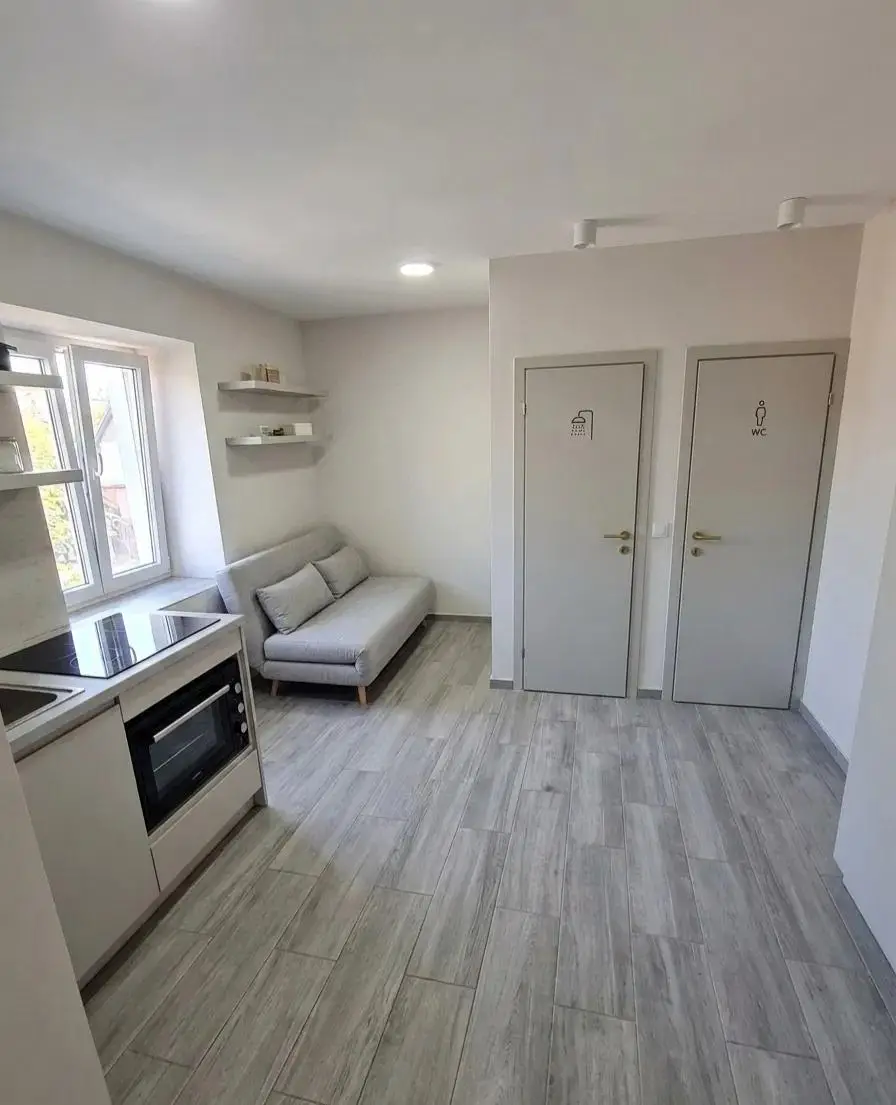 ПРОДАЖ  1К  вул.Замкова, Галицький рн 15 м.кв.