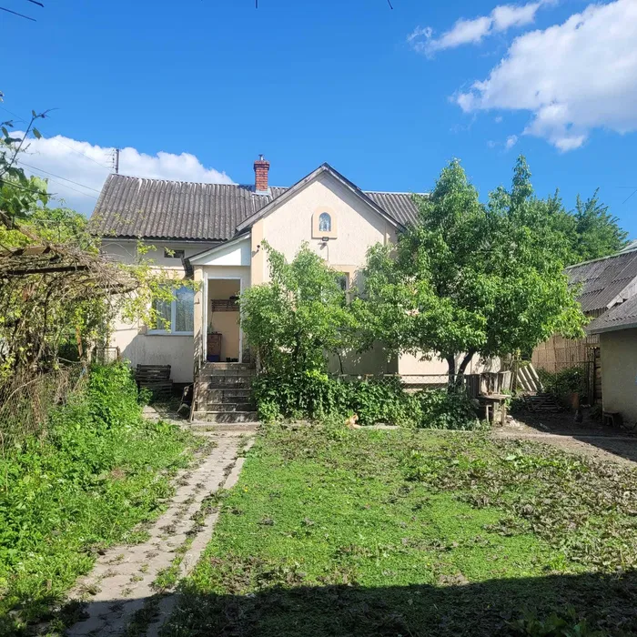 Продаж дачі с. Кнісело Львівської області
