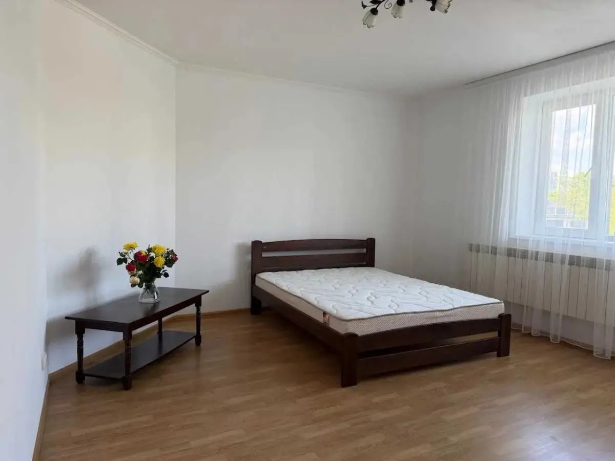 ОРЕНДА 2К КВ вул.Антонича, 3, Сихівський рн