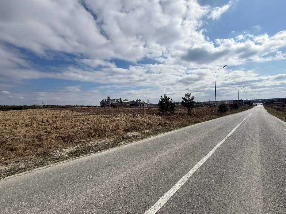 Продаж земельної ділянки с. Бердихів, Львівської області