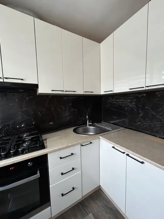 ПРОДАЖ 3К КВ вул.Патона, Залізничний рн