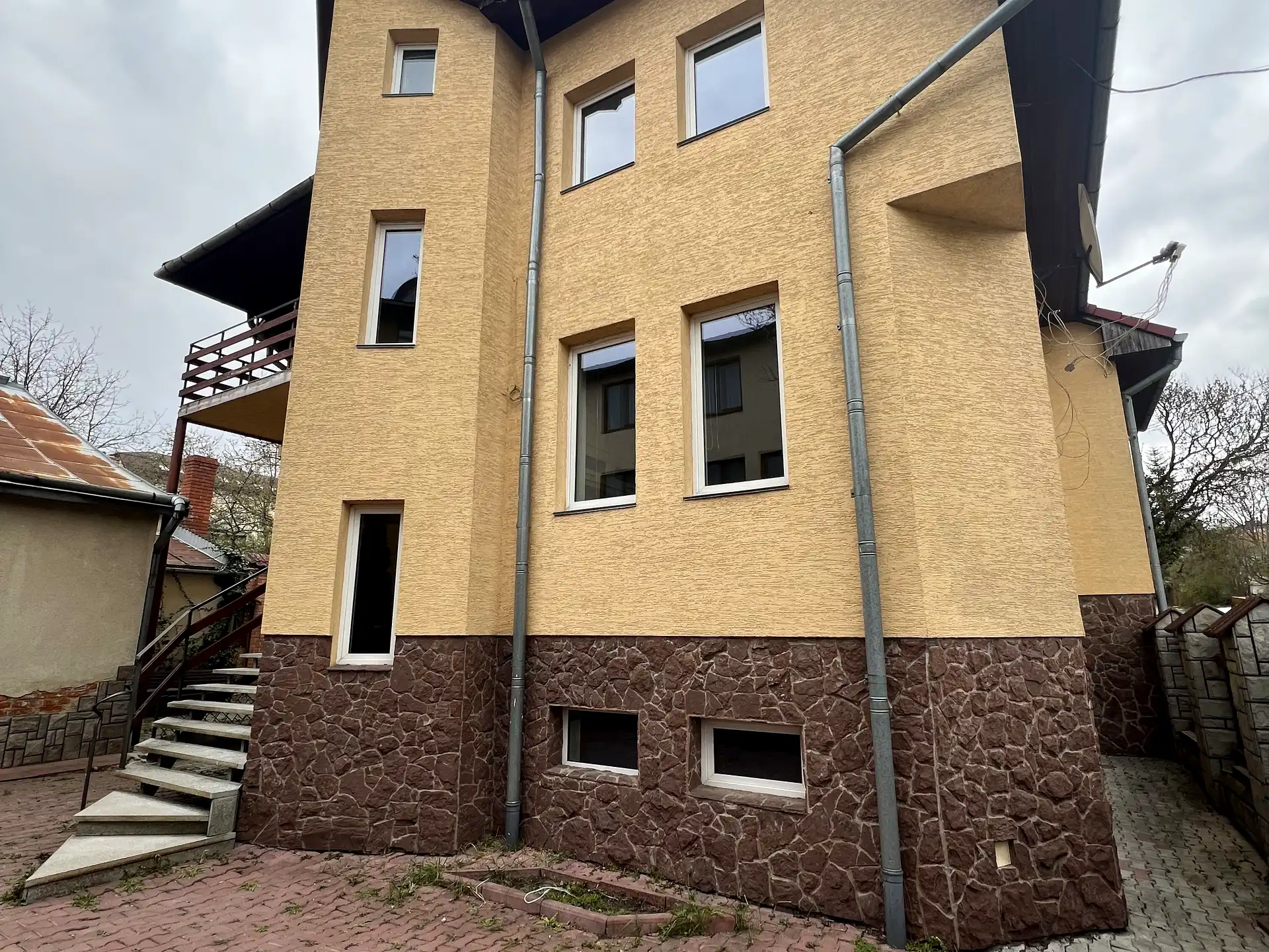 ПРОДАЖ 5К ОСОБНЯКА, вул.Кутова, (бічна Мечнікова)Личаківськийрн