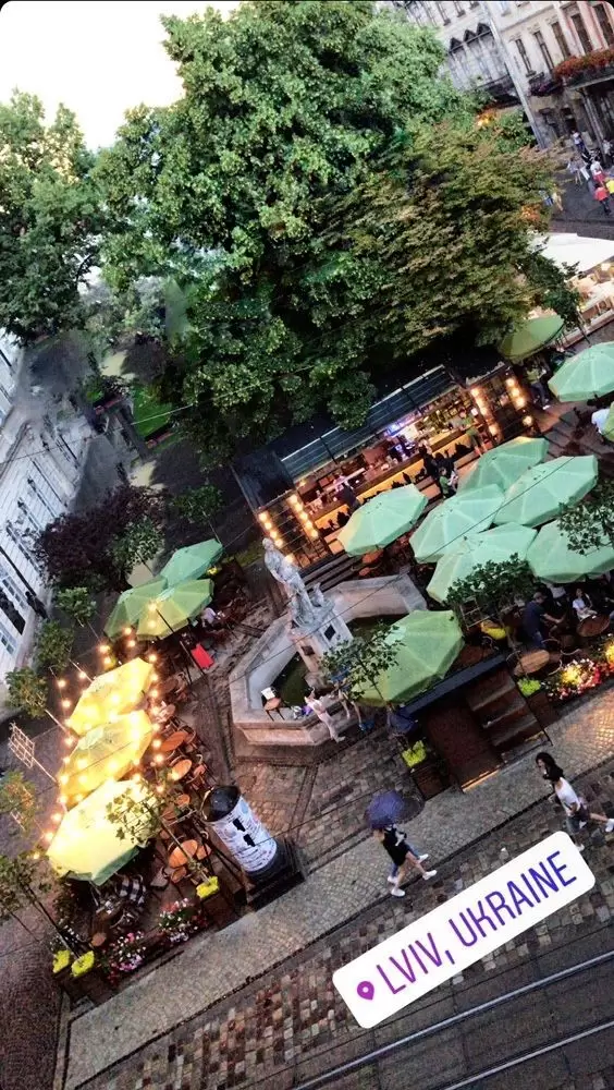 Продаж 5К Квартира, Львів, пл. Ринок, 122 м.кв