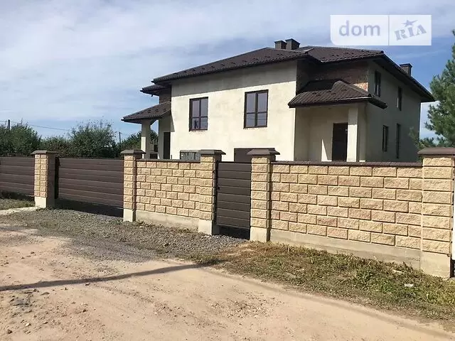 Продаж 4К Будинок  Львів, Скнилів, Бандери Степана вул, 3  192 м.к