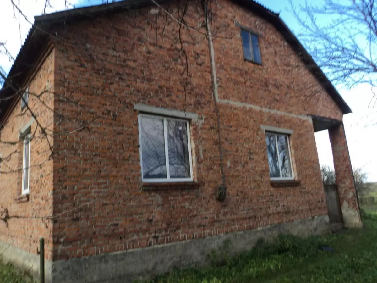 Продаж Львівська область Миколаївський район с .Новосілка Опарська