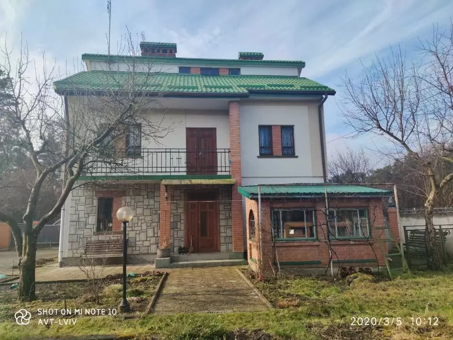 Продаж будинку біля лісу Львів Брюховичі