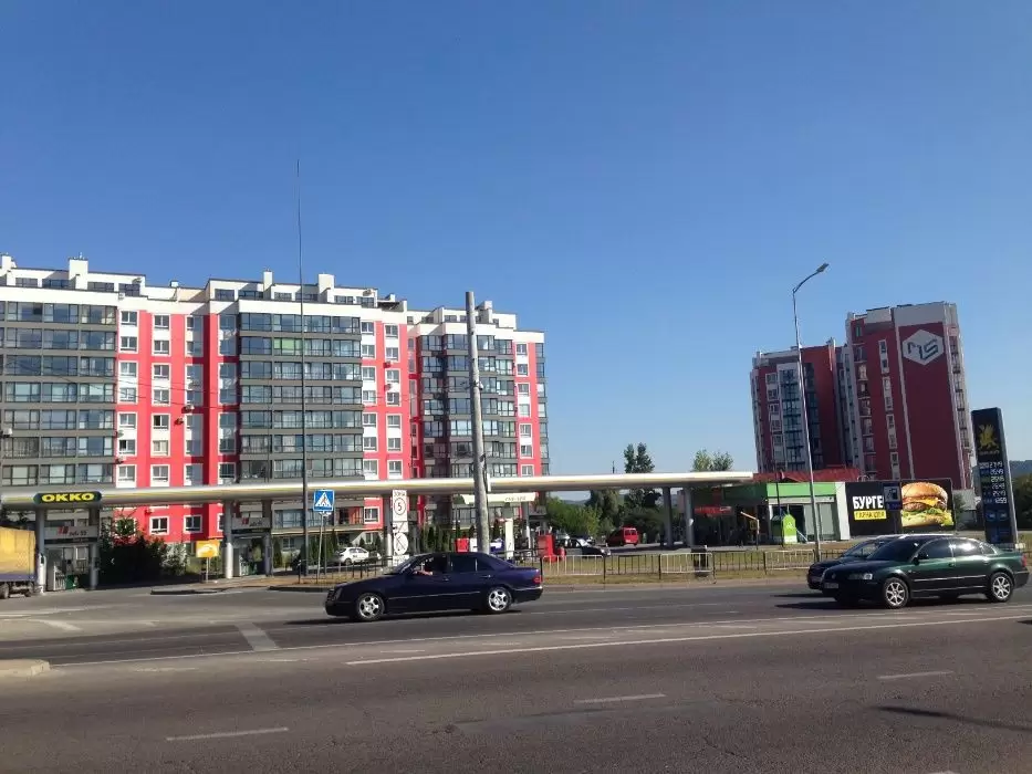 Продаж 2К Квартира  Львів, Хмельницького, 73 м.кв