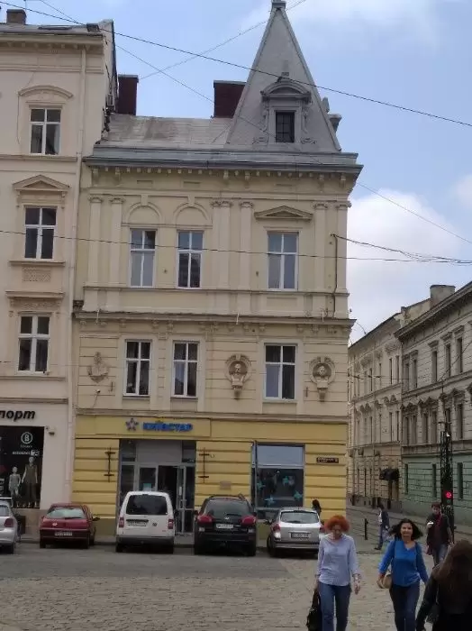Продаж 5К Квартира  Львів, Галицький, пл. Катедральна (вул Карла Мікльоша)  154 м.кв