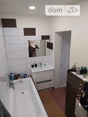 Продаж 3К Квартира  Львів, Галицький, Стефаника вул, 11  83 м.кв