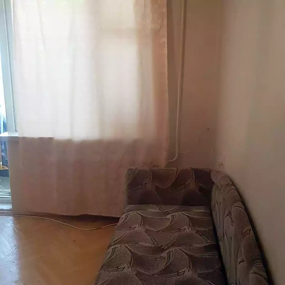 Продаж 2к вул Довженка на Сихові