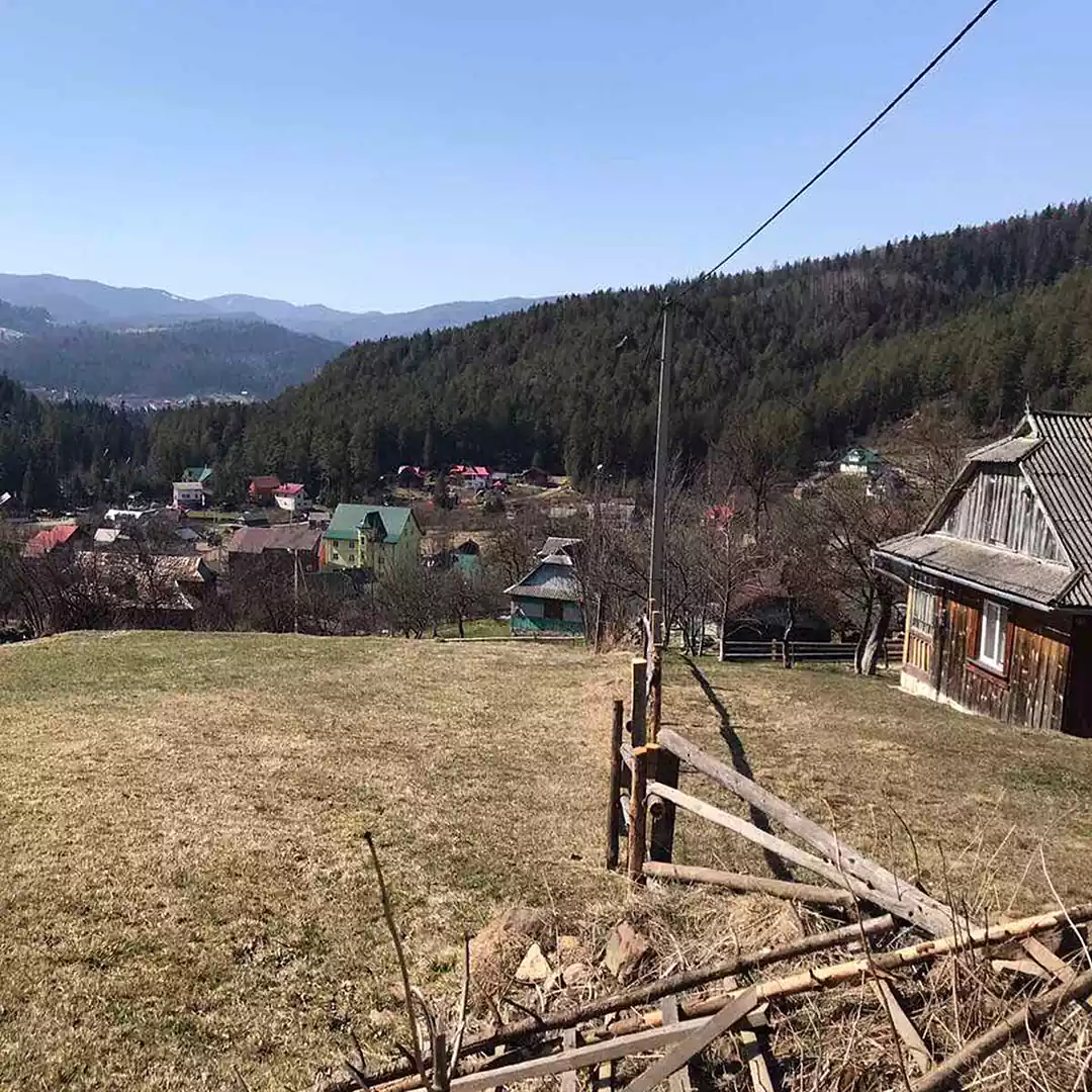 Продаж земельної ділянки с.Яремче