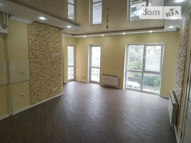 Продаж 2К квартира  Львів, Шевченківський, Шевченка Юнаківа