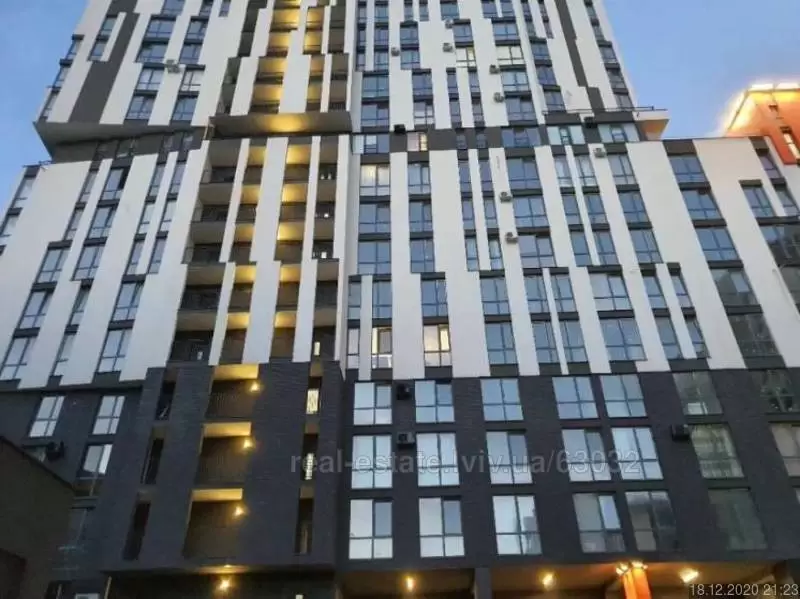 Продаж 3К квартира  Львів, Шевченківський, Чорновола 69