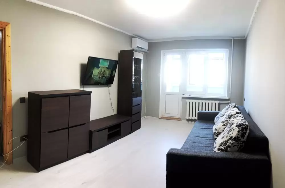 Продаж 2К квартира  Львів, Личаківський, Медової Печери 5