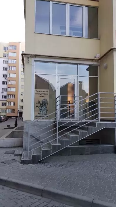 Продаж приміщення пл. Кн. Святослава