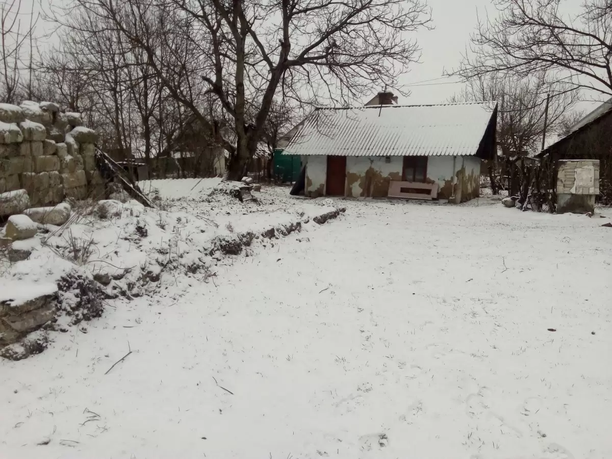 Продаж земля під житлову забудову  Жирова 