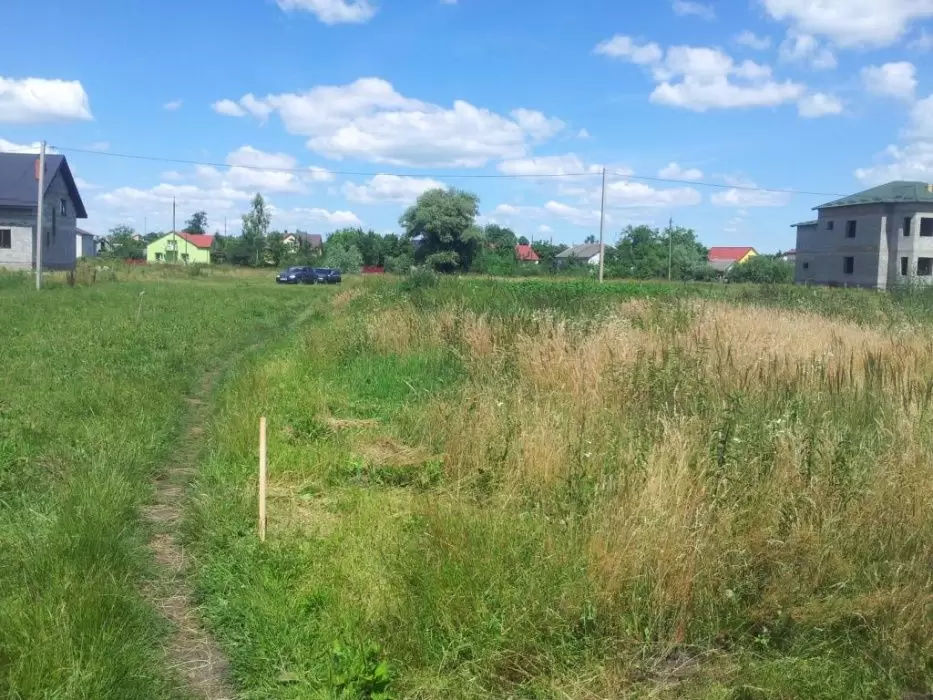 Продаж земля під житлову забудову  Яворів, вул В. Стуса 