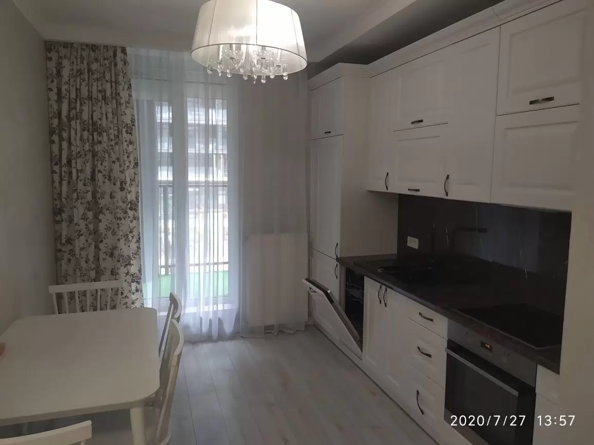 Продаж 2К квартира  Львів, Шевченківський,  Чорновола Авалон