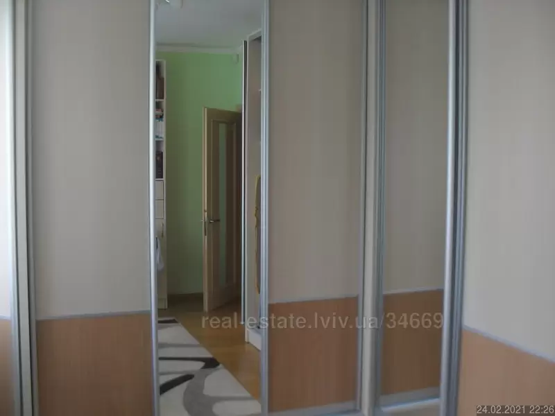 Продаж 4К квартира  Львів, Декарта Залізничний