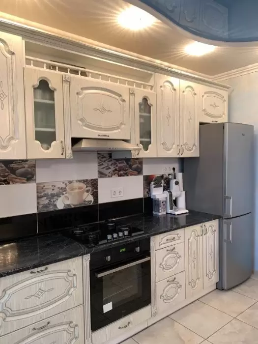Продаж 3к кв 77.5 м.кв.Зубрі в новобудові по вулиці Богдана Хмельницького.