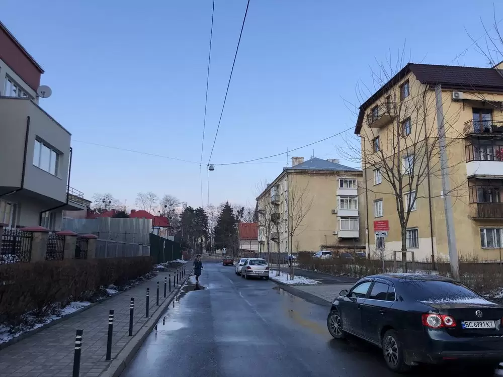 Продаж 2К квартира  Львів, Квітнева